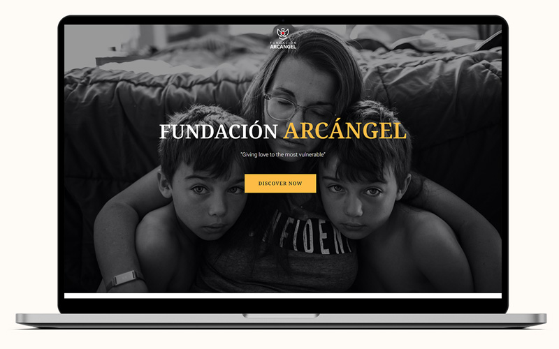 Exemple de création de site internet pour Fondation Arcangel, association pour les enfants en Equateur
